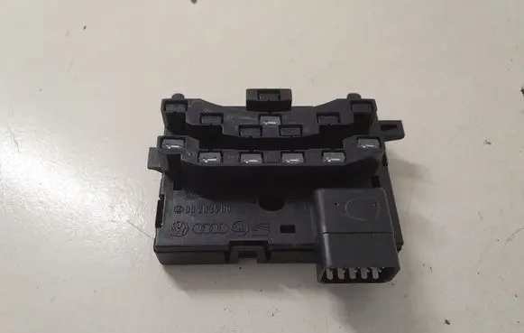 Skoda Octavia Mk2 (1Z) Steering angle sensor 1K0959654