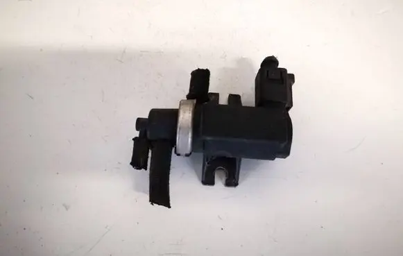 Skoda Octavia Mk1 (1U) Turbo solenoid valve 1j0906627
