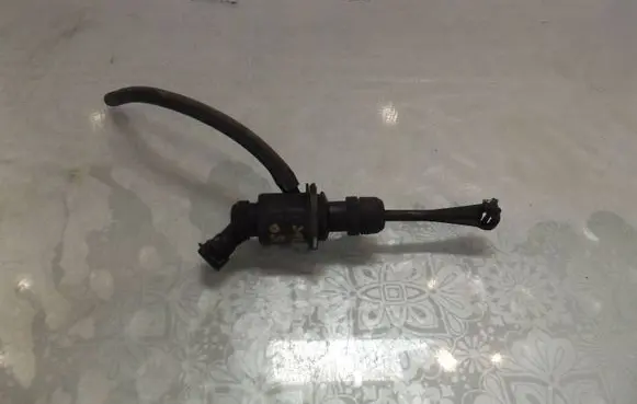 Renault Scenic II - Grand scenic II Clutch slave cylinder 