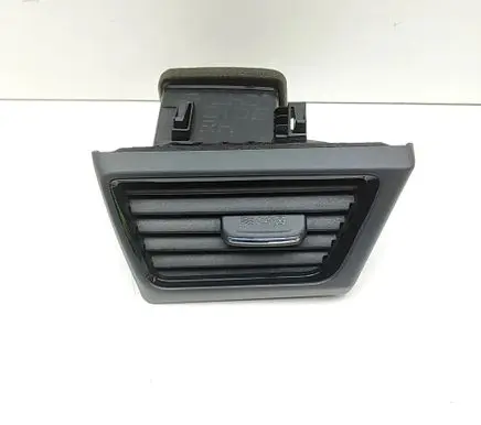 Nissan Leaf II (ZE1) Dashboard air vent grill cover trim 687605SA0B