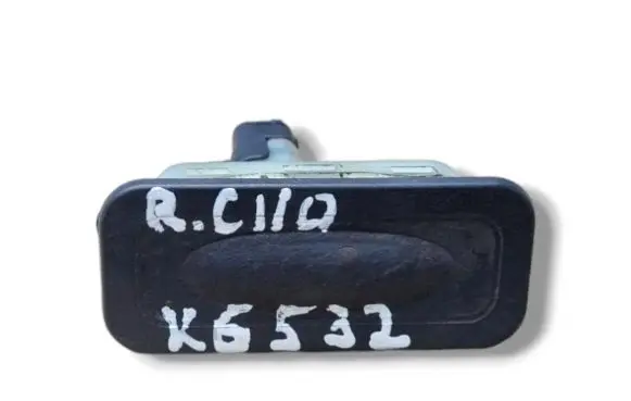 Tailgate opening switch