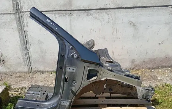 Front quarter panel