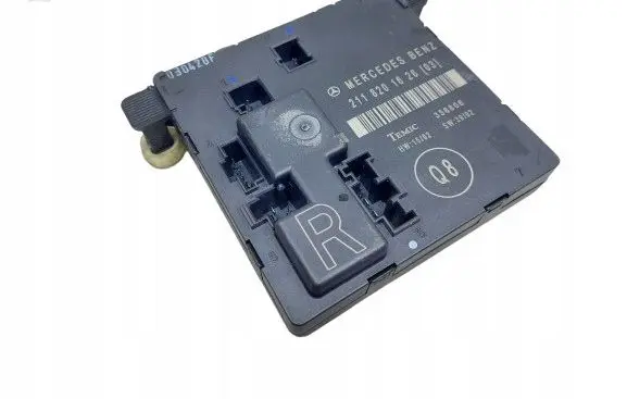 Mercedes-Benz E W211 Door control unit/module 2118201626