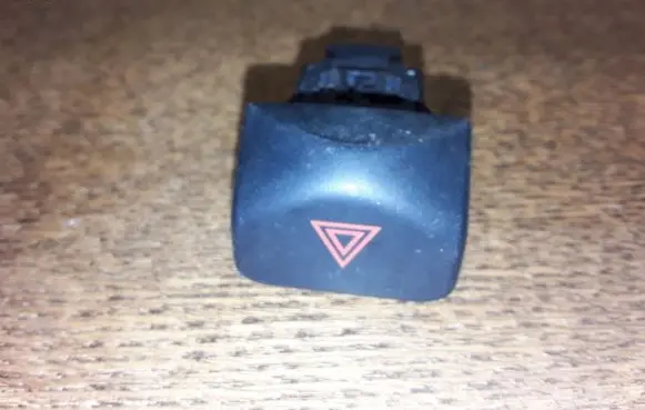 Nissan Note (E11) Hazard light switch NILES06019