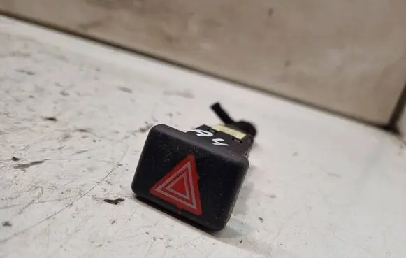 Audi A4 S4 B6 8E 8H Hazard light switch 8E0941509