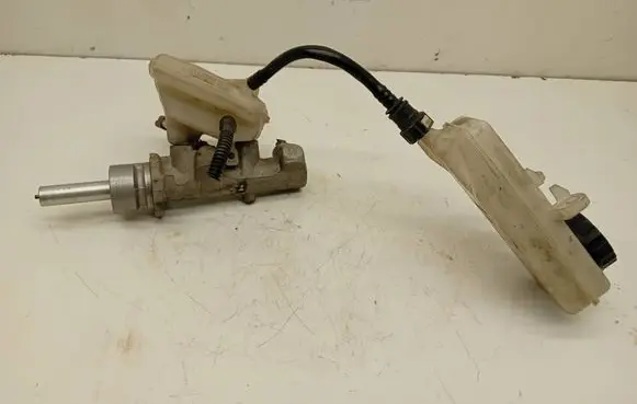 Citroen C4 I Master brake cylinder 0204224576