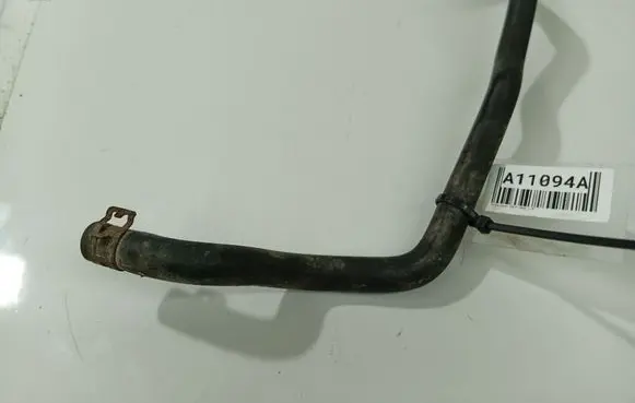 Volkswagen Golf IV Engine coolant pipe/hose 