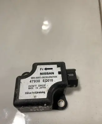 Nissan X-Trail T30 ESP acceleration yaw rate sensor 47930EQ010