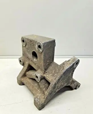 Ford Escort Engine mounting bracket 93FF10337AA
