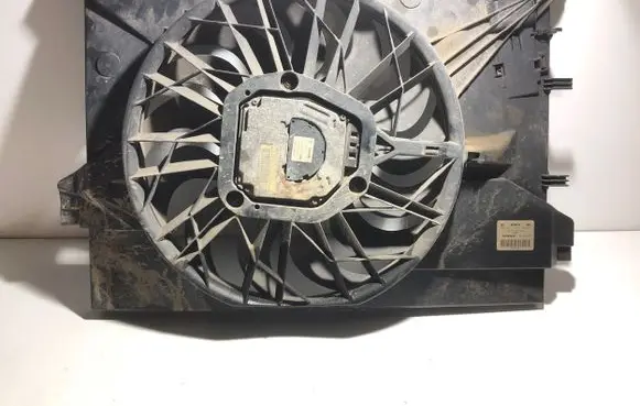 Volvo XC70 Electric radiator cooling fan 30723105 0130706822