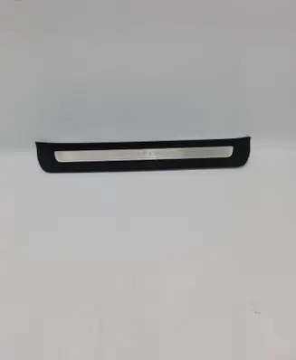 KIA Sportage Front sill trim cover 85884F1500