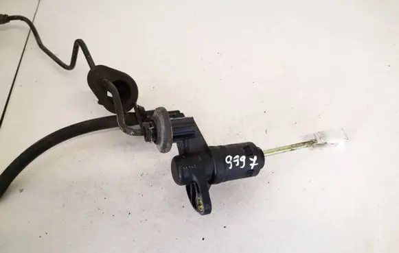 Audi A4 S4 B6 8E 8H Clutch master cylinder 8e1721401s