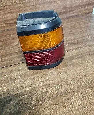 Volkswagen PASSAT B3 Rear/tail lights 333945112
