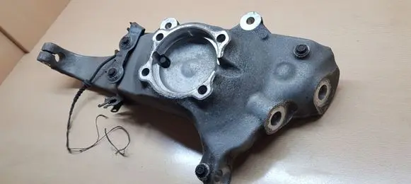BMW 5 F10 F11 Front wheel hub 6775769