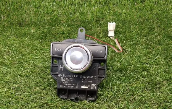 Mercedes-Benz E W212 Head unit multimedia control A2128702851 A2128703151 A2049020501