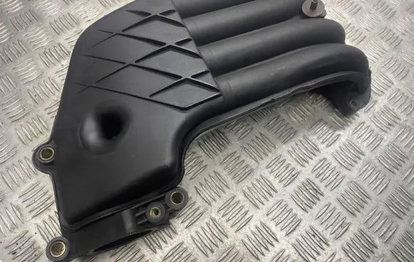 Volkswagen Golf IV Intake manifold 038129712 038129713H