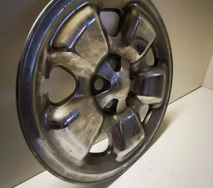 Jeep Cherokee R17 wheel hub/cap/trim 7900P17