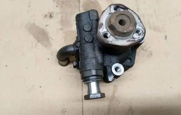 Volkswagen Golf IV Power steering pump