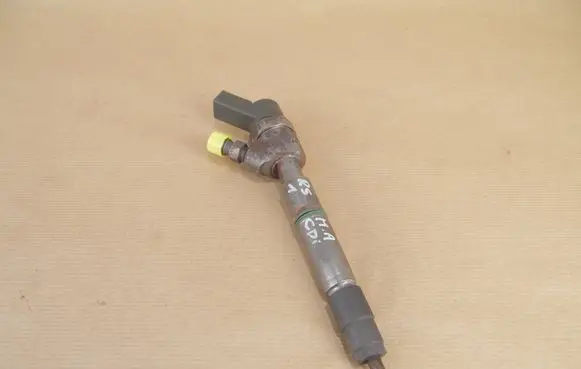 Mercedes-Benz A W168 Fuel injector 0445110116