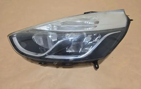 Renault Clio IV Headlight/headlamp 1300610092