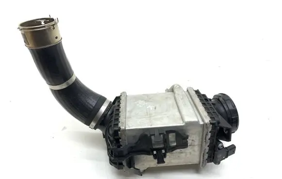 BMW 5 G30 G31 Intercooler radiator 8619391 17518619391