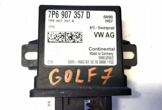 Volkswagen Golf VII Light module LCM 7P6907357D