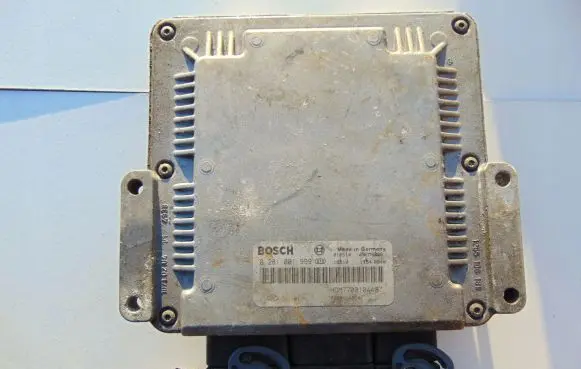 Renault Espace III Engine control unit/module 7700104407 0281001999