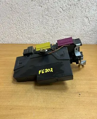 Mercedes-Benz E C207 W207 SAM control unit 2129060505 2129012304 F6202