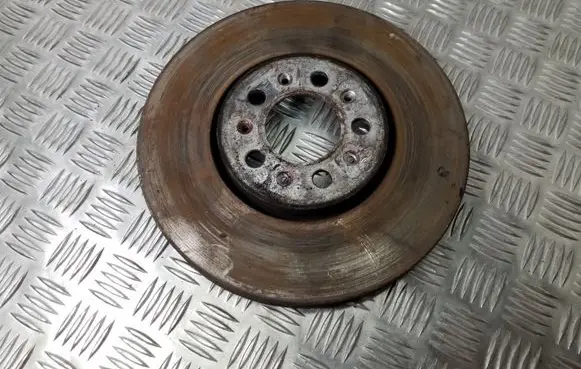 Skoda Fabia Mk2 (5J) Front brake disc