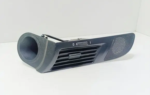 BMW 5 E39 Dashboard side air vent grill/cover trim 8391173