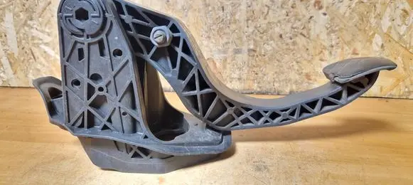 Skoda Rapid (NH) Clutch pedal 6C1721059G L1406155544
