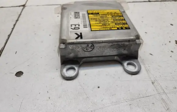 Toyota Prius (XW20) Airbag control unit/module 8917047390