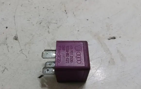 Audi A4 S4 B6 8E 8H Other relay 431951253G