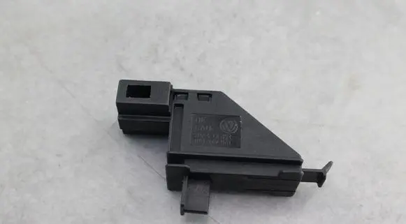 Volkswagen Jetta V Other switches/knobs/shifts 1K0947561