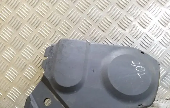 Audi 80 90 S2 B4 Timing belt guard (cover) 037109123C