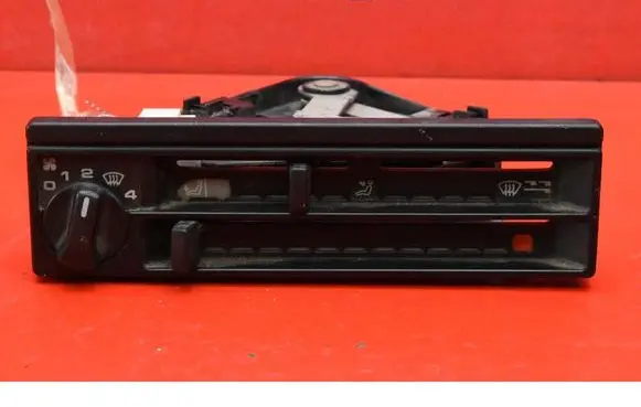 Volkswagen Transporter - Caravelle T4 Climate control unit 321819045C