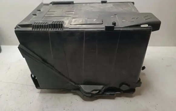 Citroen DS5 Battery box tray 9687472580