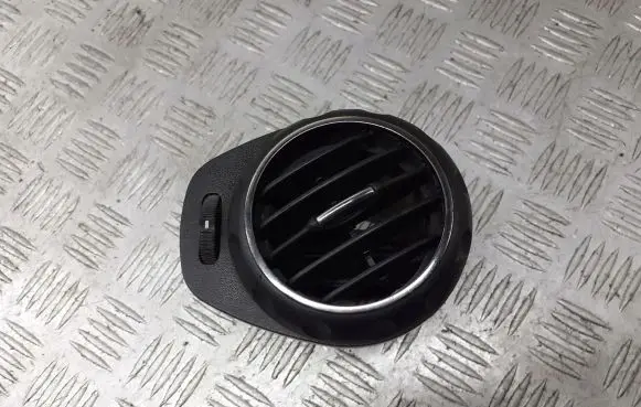 Alfa Romeo 147 Dashboard side air vent grill/cover trim BRAK