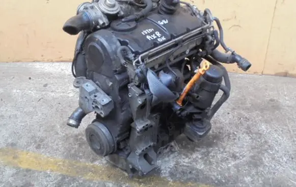Volkswagen Golf IV Engine AXC