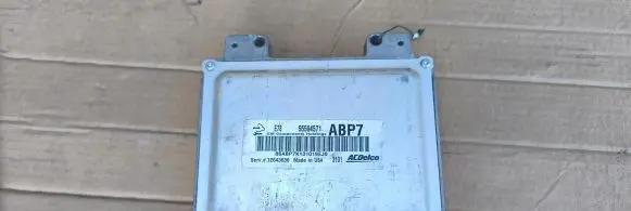 Opel Astra J Engine control unit/module ECU 55594571