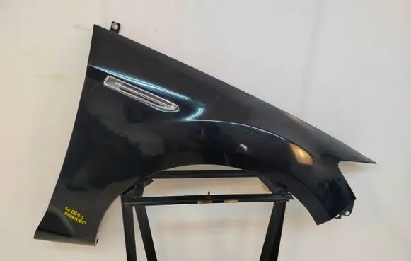 Ford Mondeo MK IV Fender