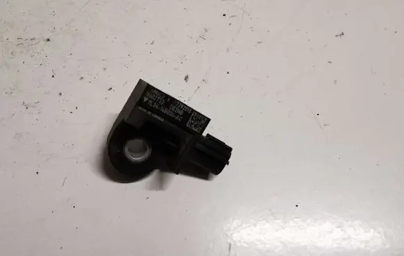 Dodge Durango Airbag deployment crash/impact sensor A1668210151