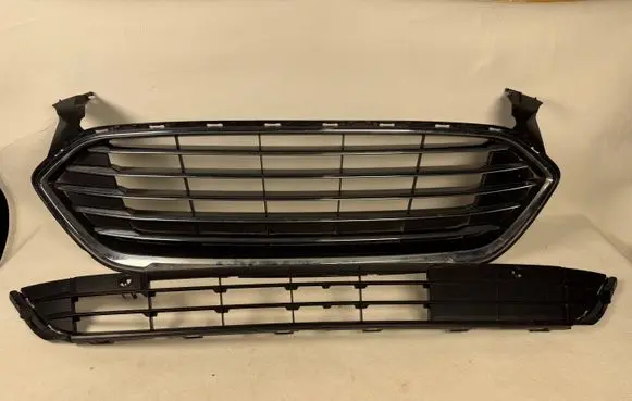 Ford Mondeo MK V Front grill JS7B8200B