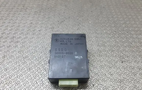 Suzuki Grand Vitara I Door central lock control unit/module 3888565D0
