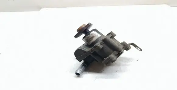 BMW X1 E84 Power steering pump 6780459