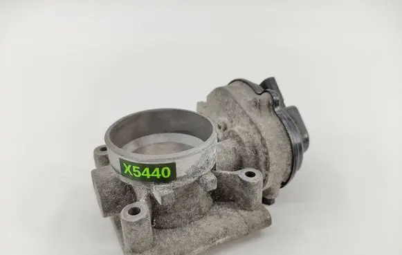 Ford Focus C-MAX Throttle valve VP4M5U9E927A VP4F9U9E928AB