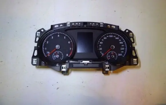 Volkswagen Golf VII Speedometer (instrument cluster) 5G0920870H