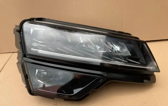 Skoda Karoq Headlight/headlamp 57B941016D 0021590702