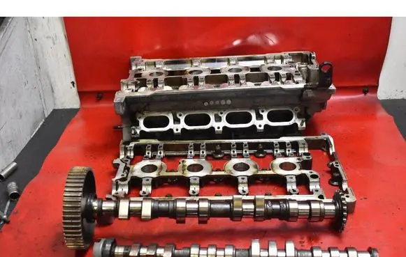 Audi A4 S4 B6 8E 8H Engine head 06B103373AM