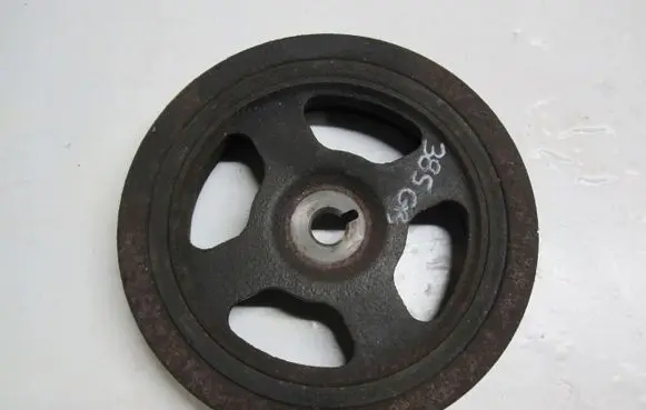 Hyundai i30 Crankshaft pulley 385GB
